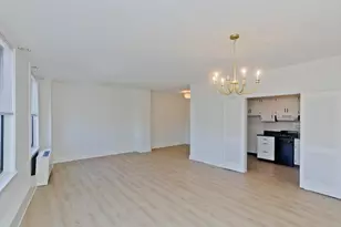 140 Chestnut St, Springfield, MA 01103 - Photo 1