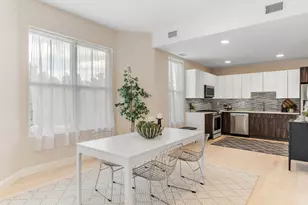 124 Warren St, Boston, MA 02119 - Photo 8