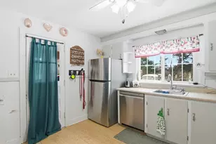 53 Edison Ave, Pittsfield, MA 01201 - Photo 12