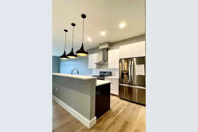60 Cross Street #312, Somerville, MA 02145 - Photo 2