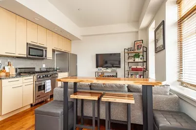 35 Fay St #610, Boston, MA 02118 - Photo 4