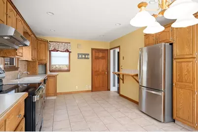 61 Central Ave, Medford, MA 02155 - Photo 8