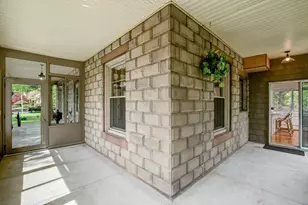 35 Dyer St, Gardner, MA 01440 - Photo 32