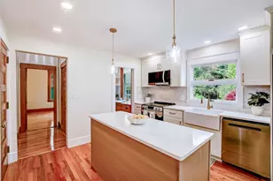 35 Dyer St, Gardner, MA 01440 - Photo 2