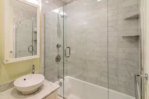 8 Garrison St, Boston, MA 02116 - Photo 6
