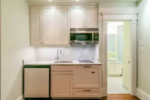 8 Garrison St, Boston, MA 02116 - Photo 4