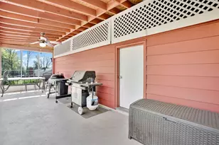 84 Spencer St, Agawam, MA 01001 - Photo 28