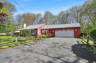 84 Spencer St, Agawam, MA 01001 - Photo 2