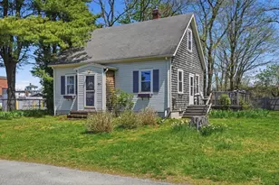 34 Plympton St, New Bedford, MA 02745 - Photo 1