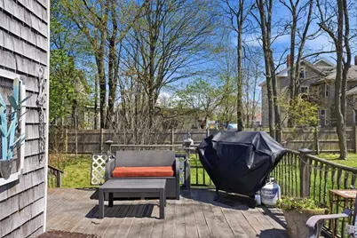 34 Plympton St, New Bedford, MA 02745 - Photo 20