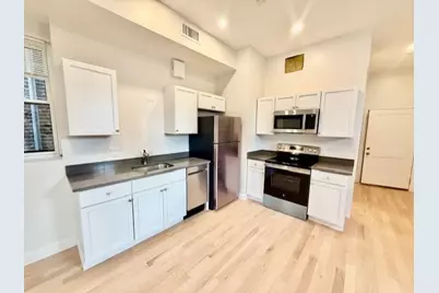 204 Hanover #2R, Boston, MA 02113 - Photo 4