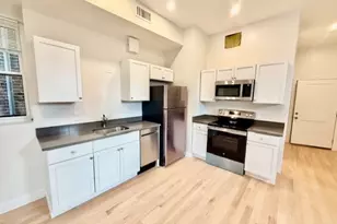 204 Hanover, Boston, MA 02113 - Photo 4