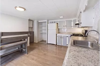 196 Highland St, Taunton, MA 02780 - Photo 8