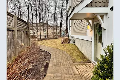 105 Harvey St #105, Cambridge, MA 02140 - Photo 34