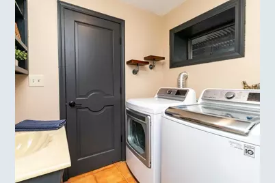 7 Rivers Ln, Stoneham, MA 02180 - Photo 32