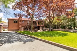 7 Rivers Ln, Stoneham, MA 02180 - Photo 36