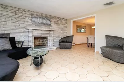 7 Rivers Ln, Stoneham, MA 02180 - Photo 4