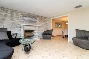 7 Rivers Ln, Stoneham, MA 02180 - Photo 4