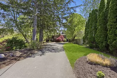 173 Newton St, South Hadley, MA 01075 - Photo 2