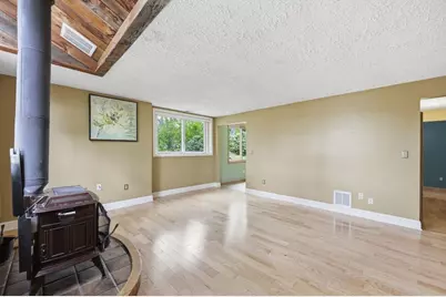 173 Newton St, South Hadley, MA 01075 - Photo 8