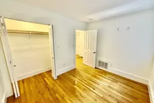 11 Thacher Ct, Boston, MA 02113 - Photo 24