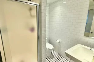 11 Thacher Ct, Boston, MA 02113 - Photo 6