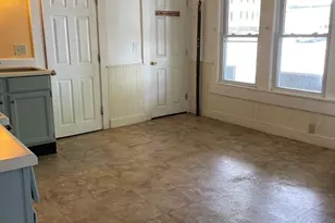 2 Franklin St, Buckland, MA 01338 - Photo 10