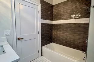 38 Laurel St, Somerville, MA 02143 - Photo 12