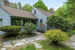 591 Kennedy Rd, Northampton, MA 01053 - Photo 2