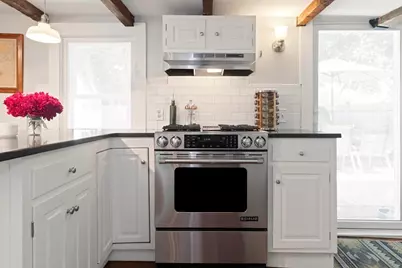54 Ashland St, Newburyport, MA 01950 - Photo 2