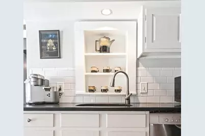 54 Ashland St, Newburyport, MA 01950 - Photo 6