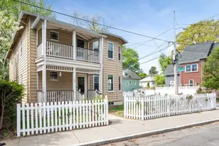 16 Charles St, Watertown, MA 02472 - Photo 2