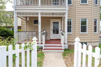 16 Charles St #A, Watertown, MA 02472 - Photo 4