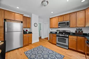 16 Charles St, Watertown, MA 02472 - Photo 18