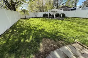12 Lamar Ave, Worcester, MA 01604 - Photo 30