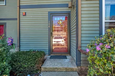 110 Dean St #104, Taunton, MA 02780 - Photo 2