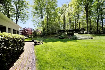 55 Longfellow Road, Holyoke, MA 01040 - Photo 6