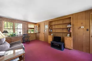 55 Longfellow Rd, Holyoke, MA 01040 - Photo 22