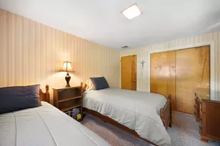 55 Longfellow Rd, Holyoke, MA 01040 - Photo 34