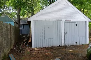 41 Gordon St, Brockton, MA 02301 - Photo 4