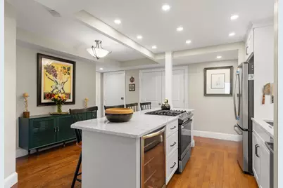 85 E India Row #20G, Boston, MA 02110 - Photo 2