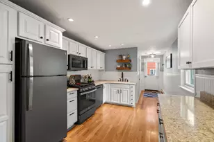 894 E 2nd St, Boston, MA 02127 - Photo 12