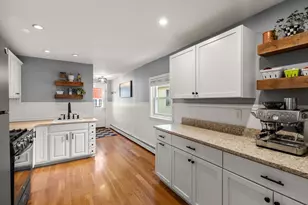 894 E 2nd St, Boston, MA 02127 - Photo 10
