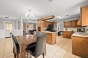 128 Windsor St, Fall River, MA 02723 - Photo 12