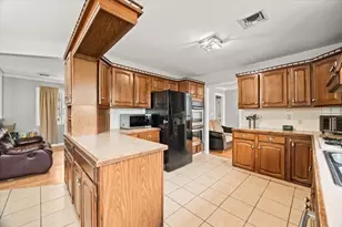 128 Windsor St, Fall River, MA 02723 - Photo 14