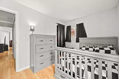 128 Windsor St, Fall River, MA 02723 - Photo 20