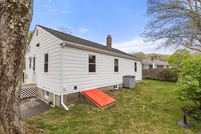 128 Dale St, Boston, MA 02131 - Photo 32