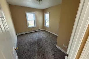 62 Benefit St, Attleboro, MA 02703 - Photo 16