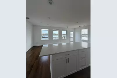 375 Crescent #3a, Chelsea, MA 02150 - Photo 4