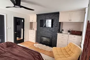 65 Pinckney St, Boston, MA 02114 - Photo 8